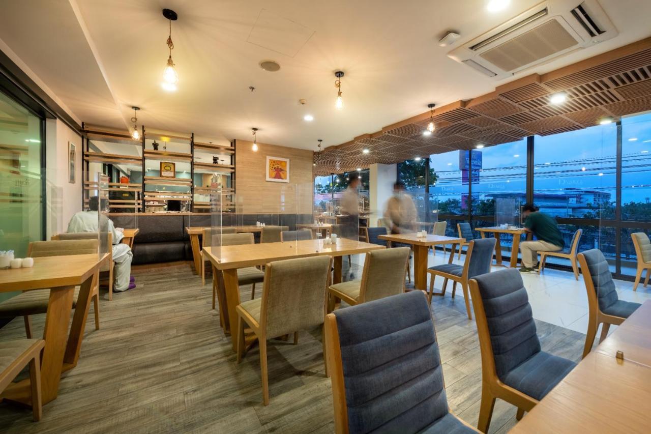 Plaai Prime Hotel Rayong Sha Extra Plus Bagian luar foto